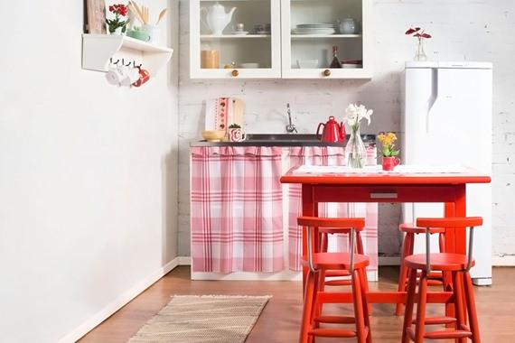 Cozinha vermelha e branca